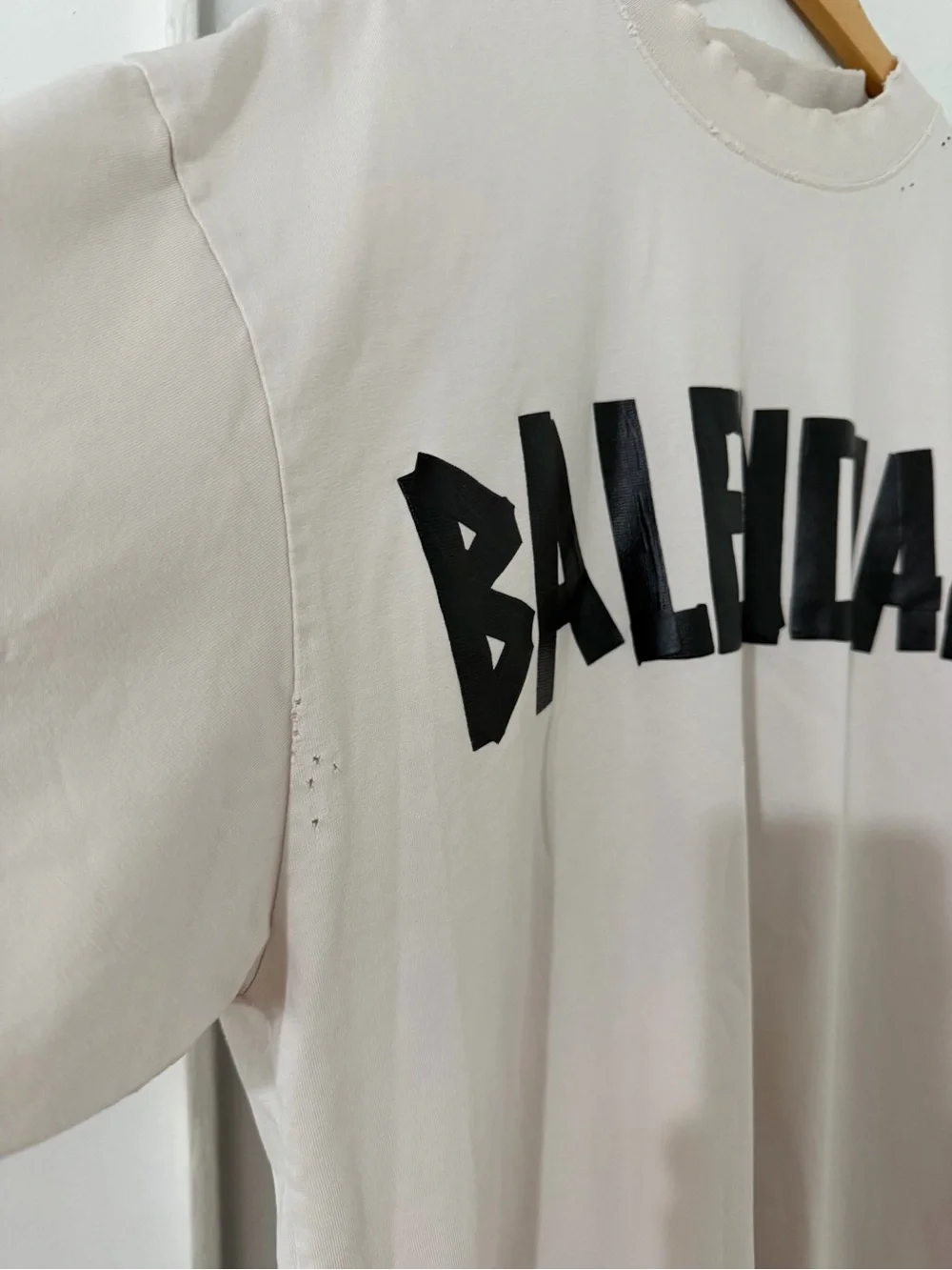 Balenciaga Off-White Tee with Black Logo - Picture 3 of 5